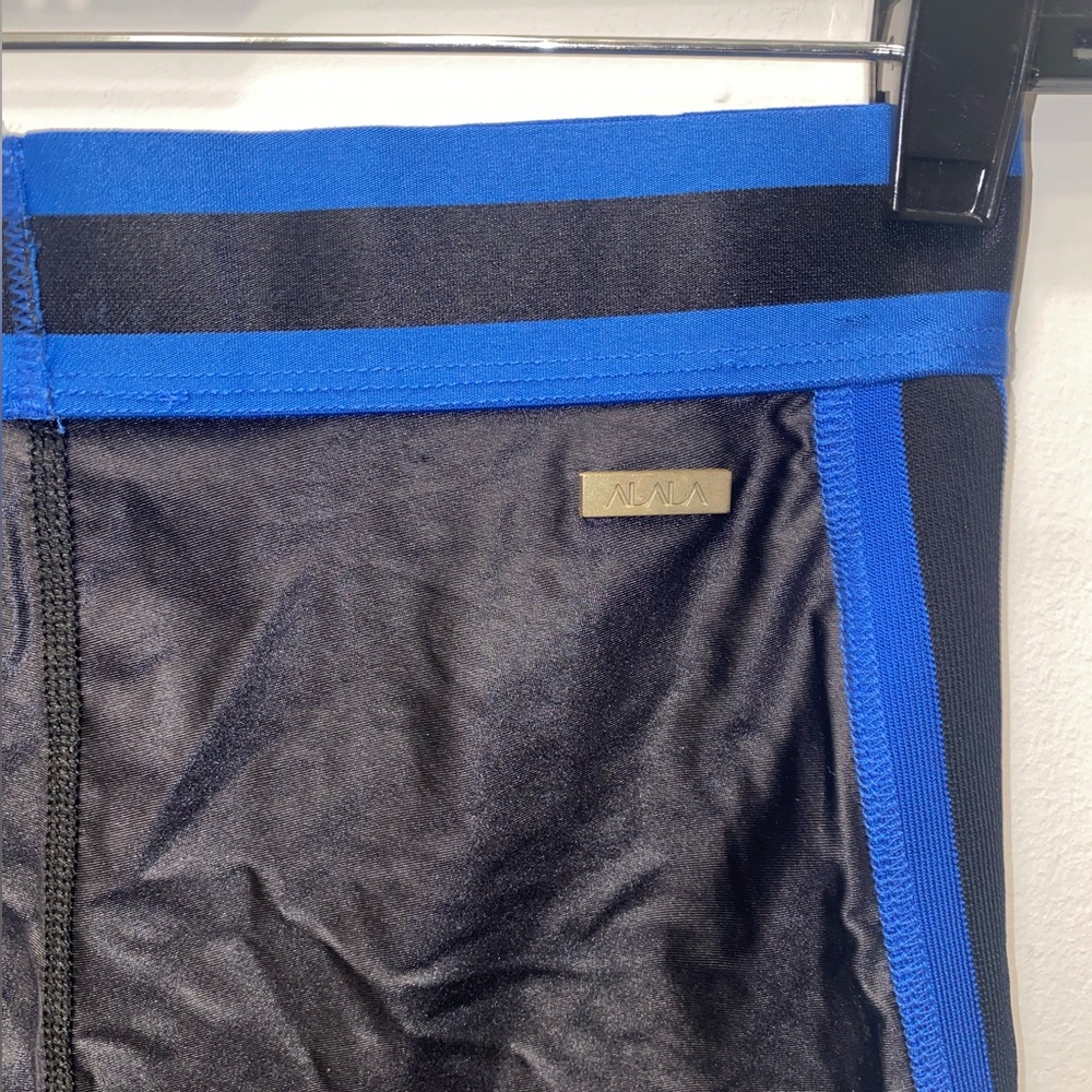 🟣 ALALA - Black and Blue Workout Set - Picture 15 of 16